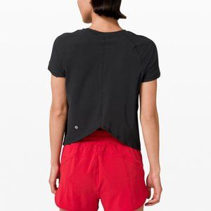 lululemon Rise and Run Short Sleeve size 8